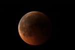 Eclissi totale di Luna, 15 giugno 2011 - Canon 450D su MTO1000